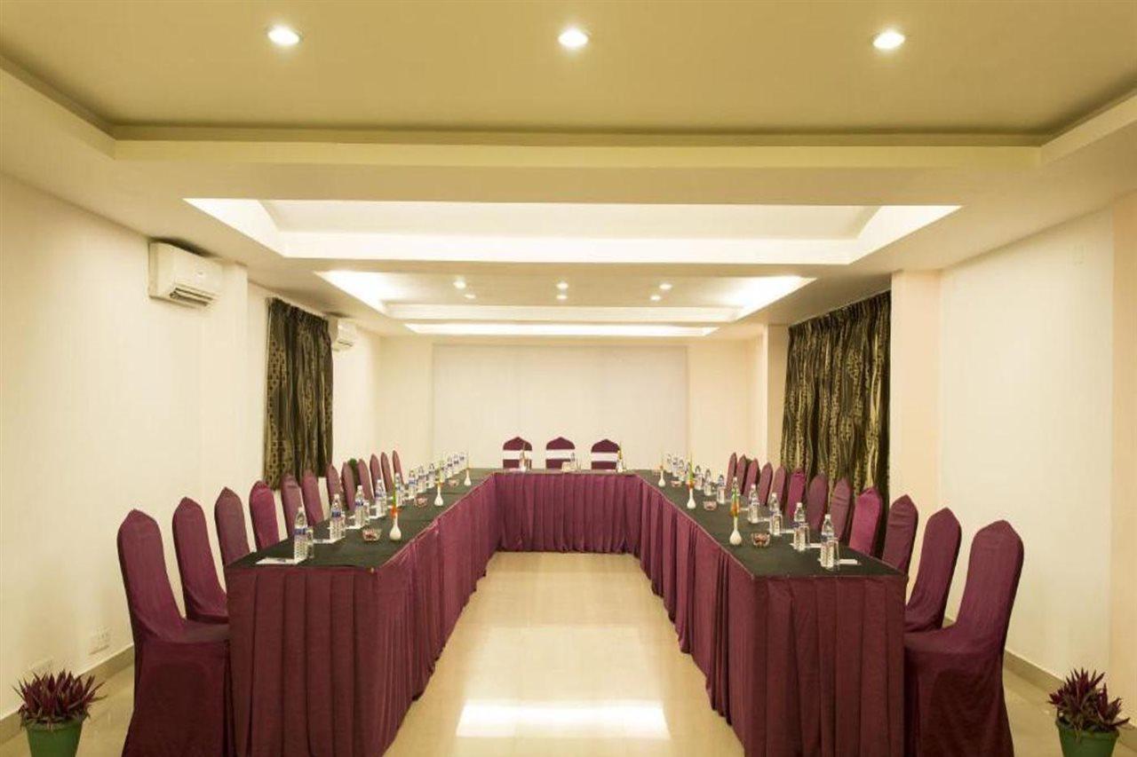 Sterling Yelagiri Hotel Bagian luar foto