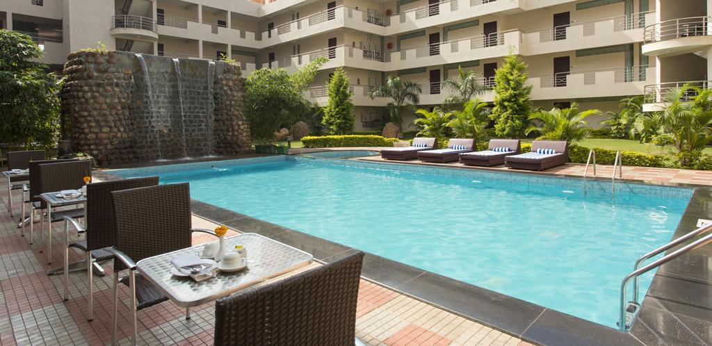 Sterling Yelagiri Hotel Bagian luar foto