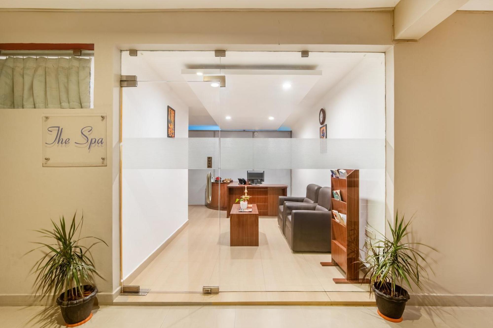 Sterling Yelagiri Hotel Bagian luar foto