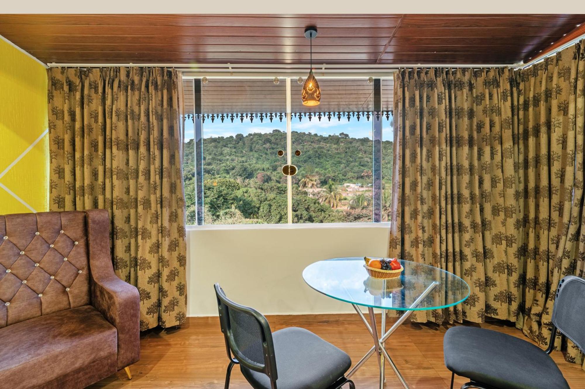 Sterling Yelagiri Hotel Bagian luar foto