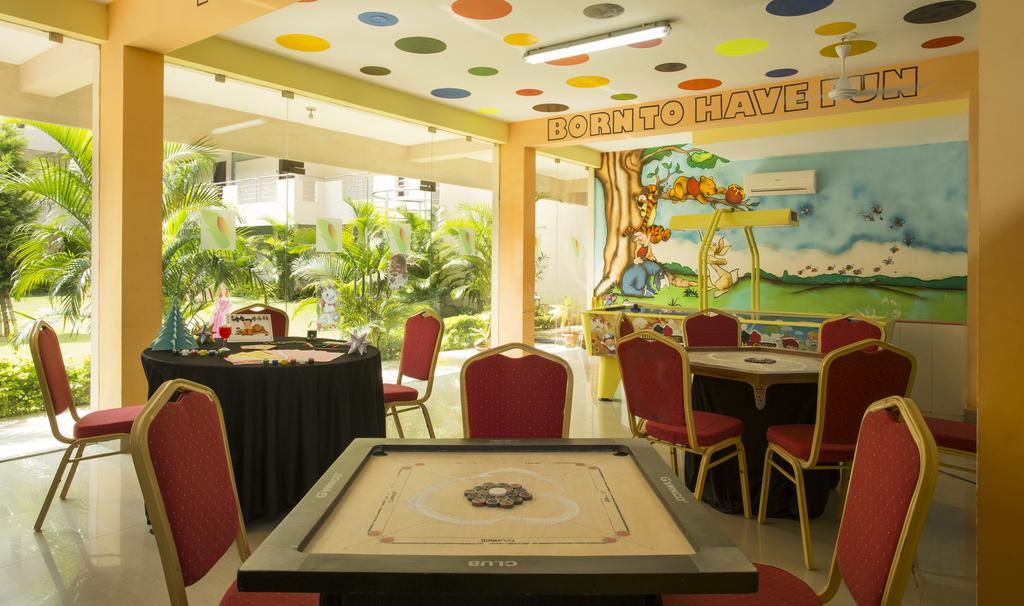 Sterling Yelagiri Hotel Bagian luar foto